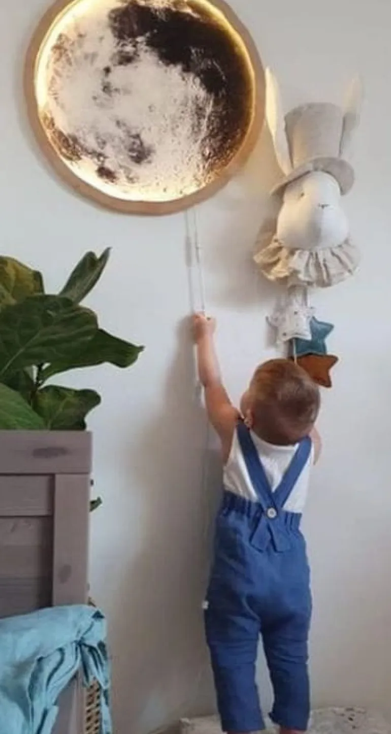 Drewniana Lampka Led Księżyc 40 24h