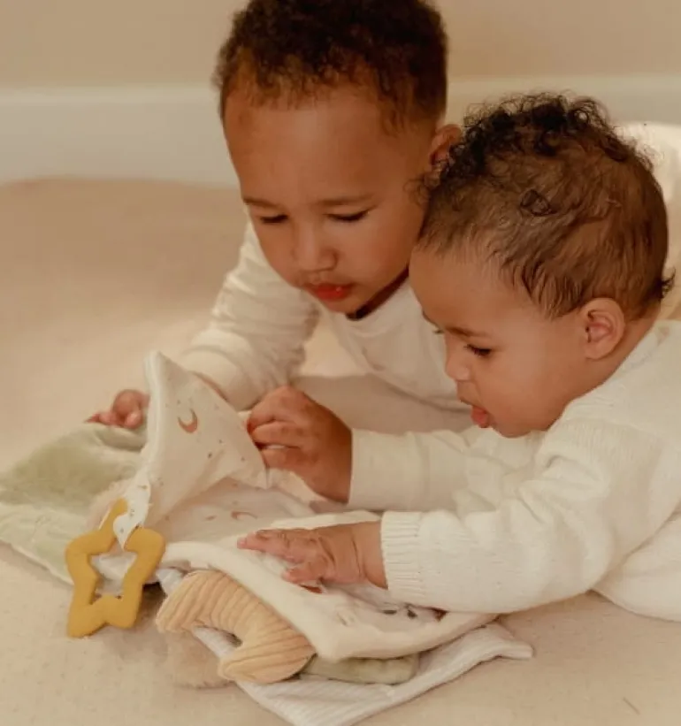 Duża książeczka aktywizująca Newborn Naturals