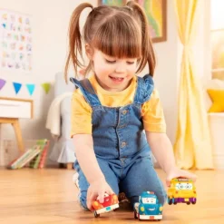 Mini Wheeee-ls! – zestaw 3 mini autek z napędem z wyścigówką