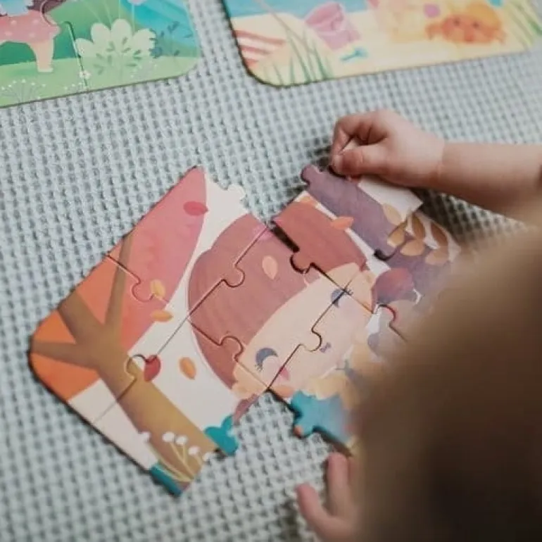 Puzzle dla Dzieci Progresywne w Walizce Pory Roku 4 Układanki 3+