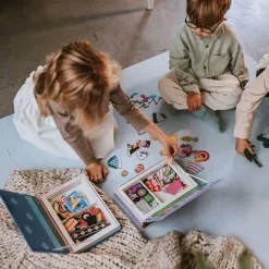 Układanka Magnetyczna Magnetibook Kostiumy Dziewczynka